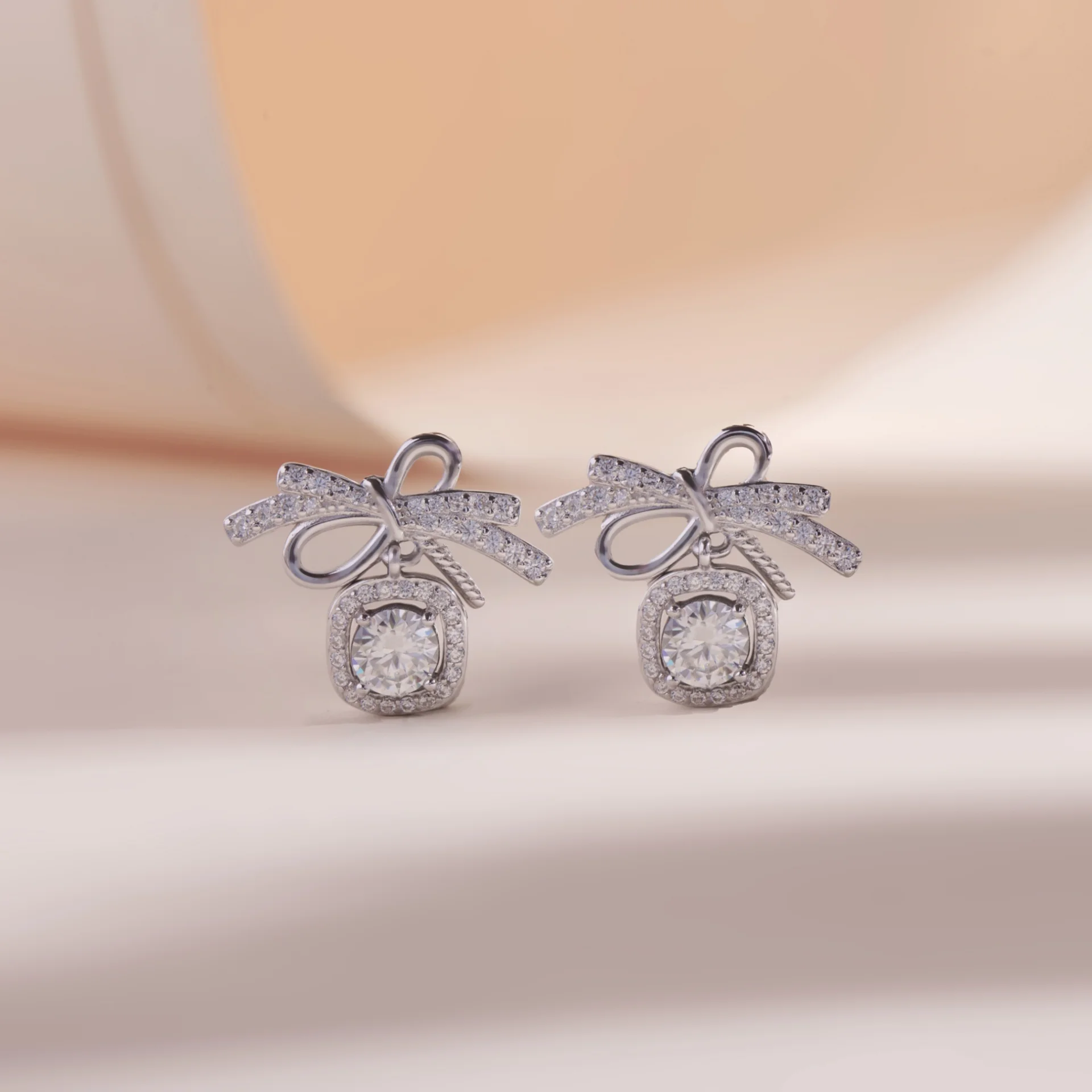 Bông tai nữ Moissanite 5 ly bạc xi bạch kim cao cấp LAVESTA